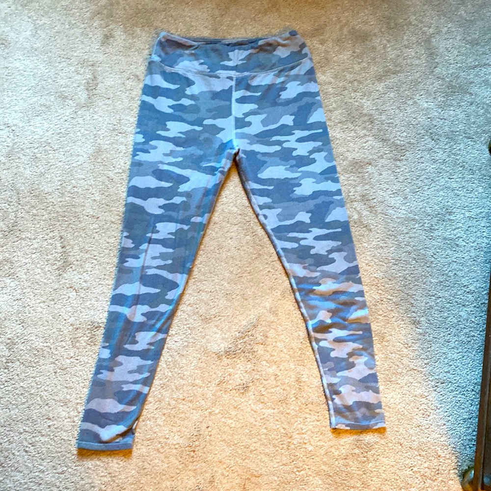 Camo leggings